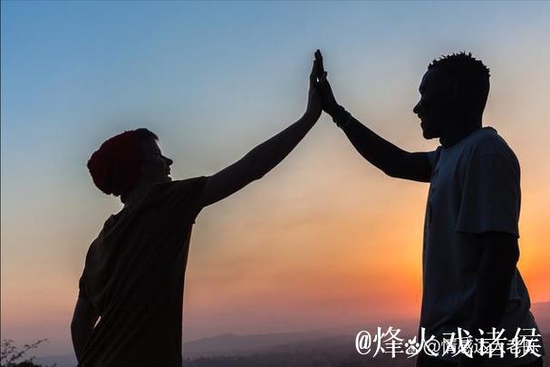 维克托·巴拉格尔解析快乐与生活困境的纽带 维克托·巴拉格尔解析快乐与生活困境的纽带